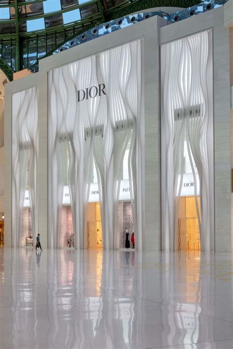 dior qatar website